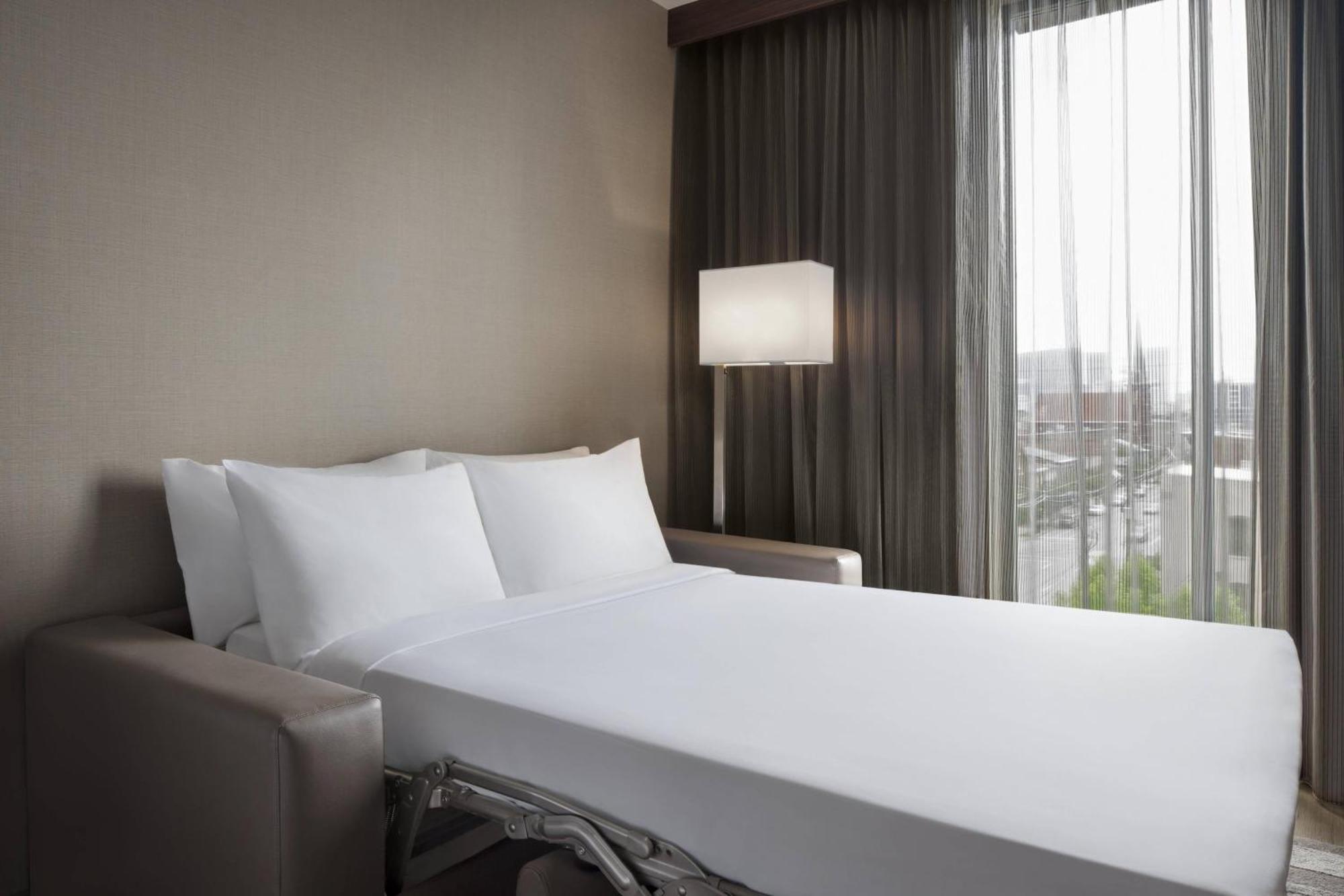 Ac Hotel By Marriott Louisville Downtown Eksteriør bilde